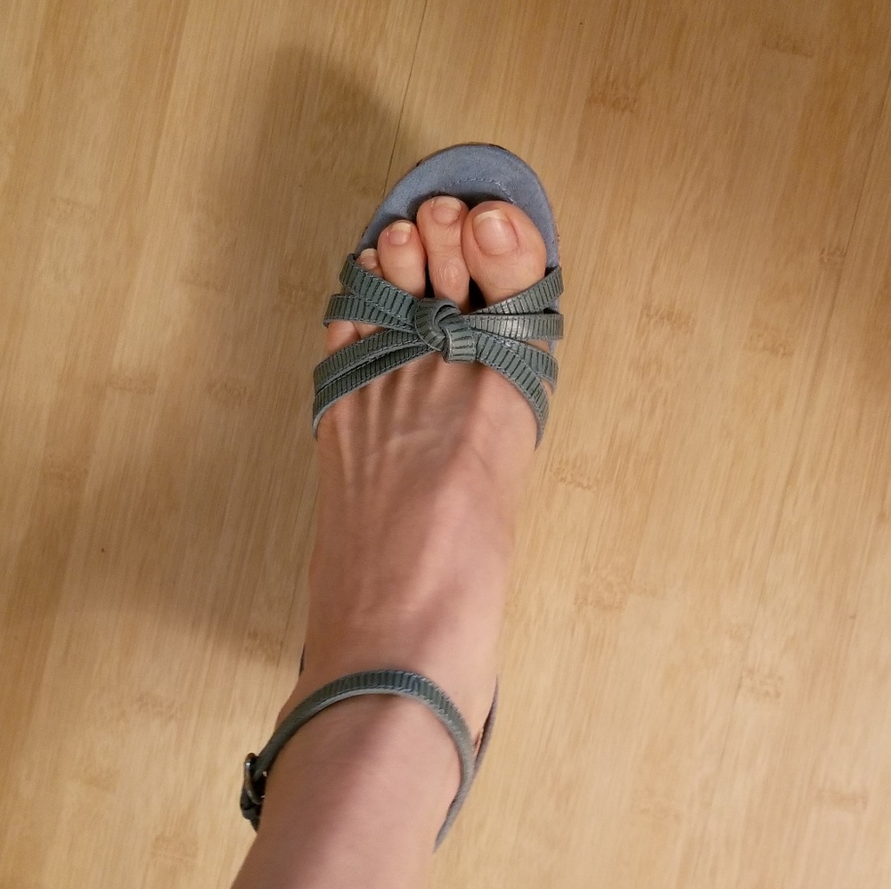 Sandals - Picture 5 of 6